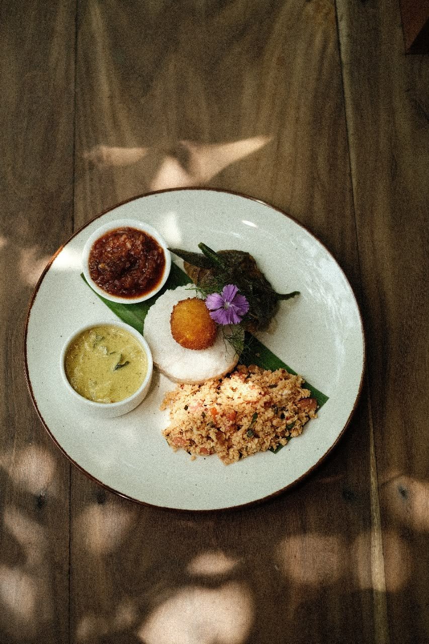 Seasonal plates